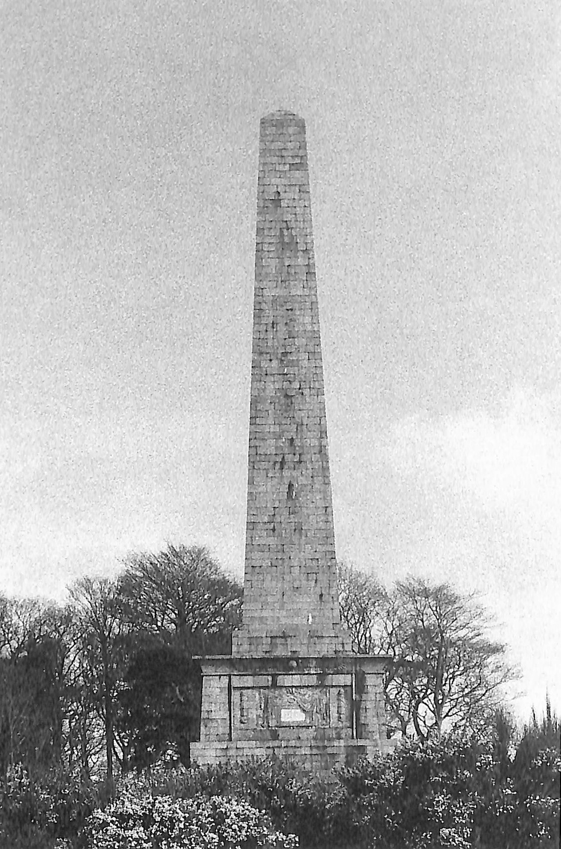 Monument to Robert-Ross